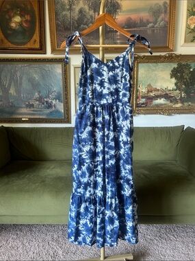 GAP Blue Tie-Dye Maxi Dress with Tie Straps and Pockets!